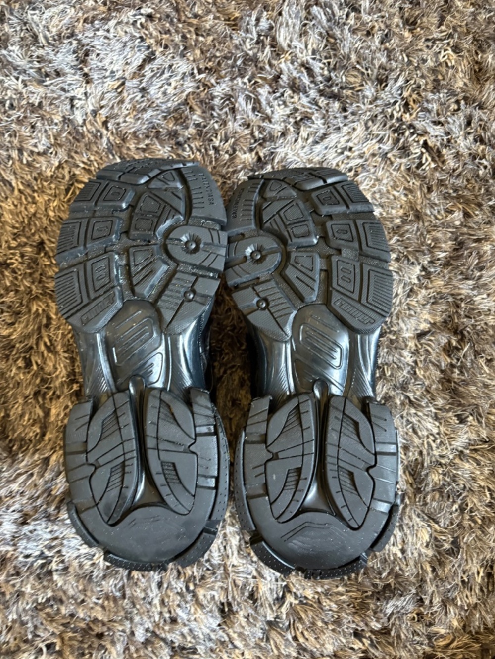 Balenciaga Runners (R3P!) - Picture 3 of 5
